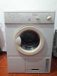 Máquina de secar roupa