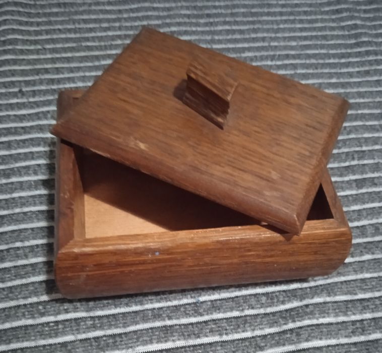 Szkatułka z epoki prl-u