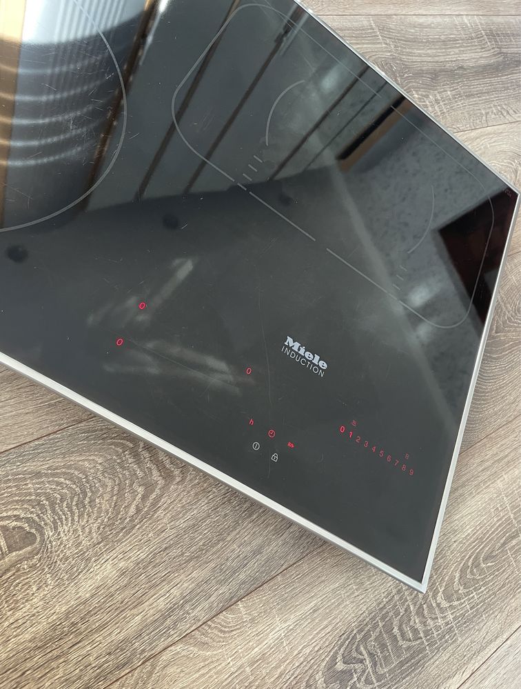 Індукційна варильна поверхня Miele KM 6357 EDST
