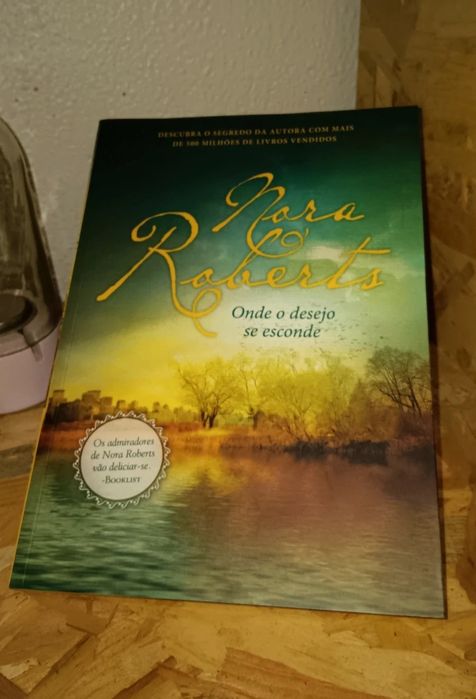 Onde o Desejo se Esconde - autor Nora Roberts