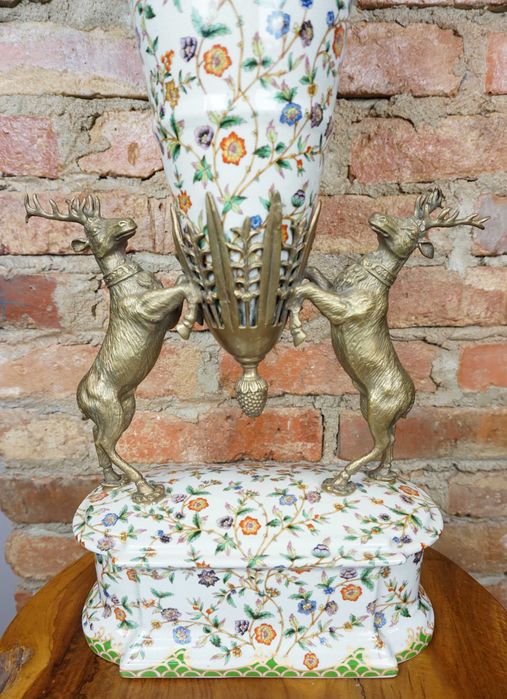 WAZON puchar porcelanowy okuty brązem z jeleniami dla myśliwego