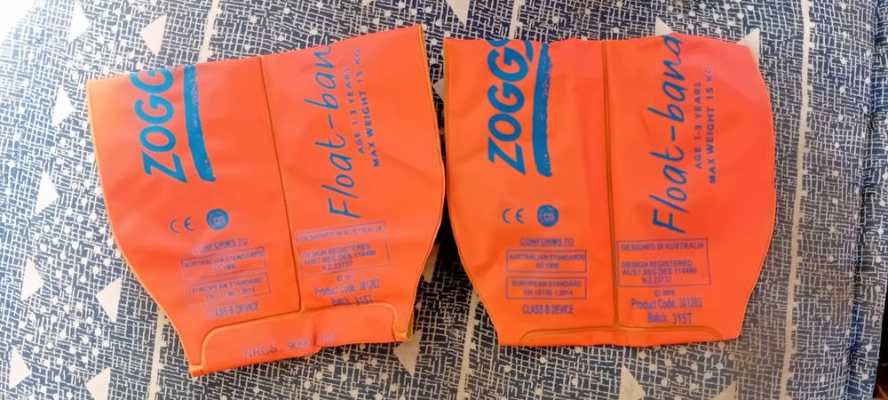 Braçadeiras de piscina ou praia criança