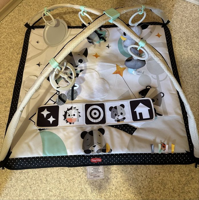 Розвиваючий килимок з дугами Tiny Love нічна галявина