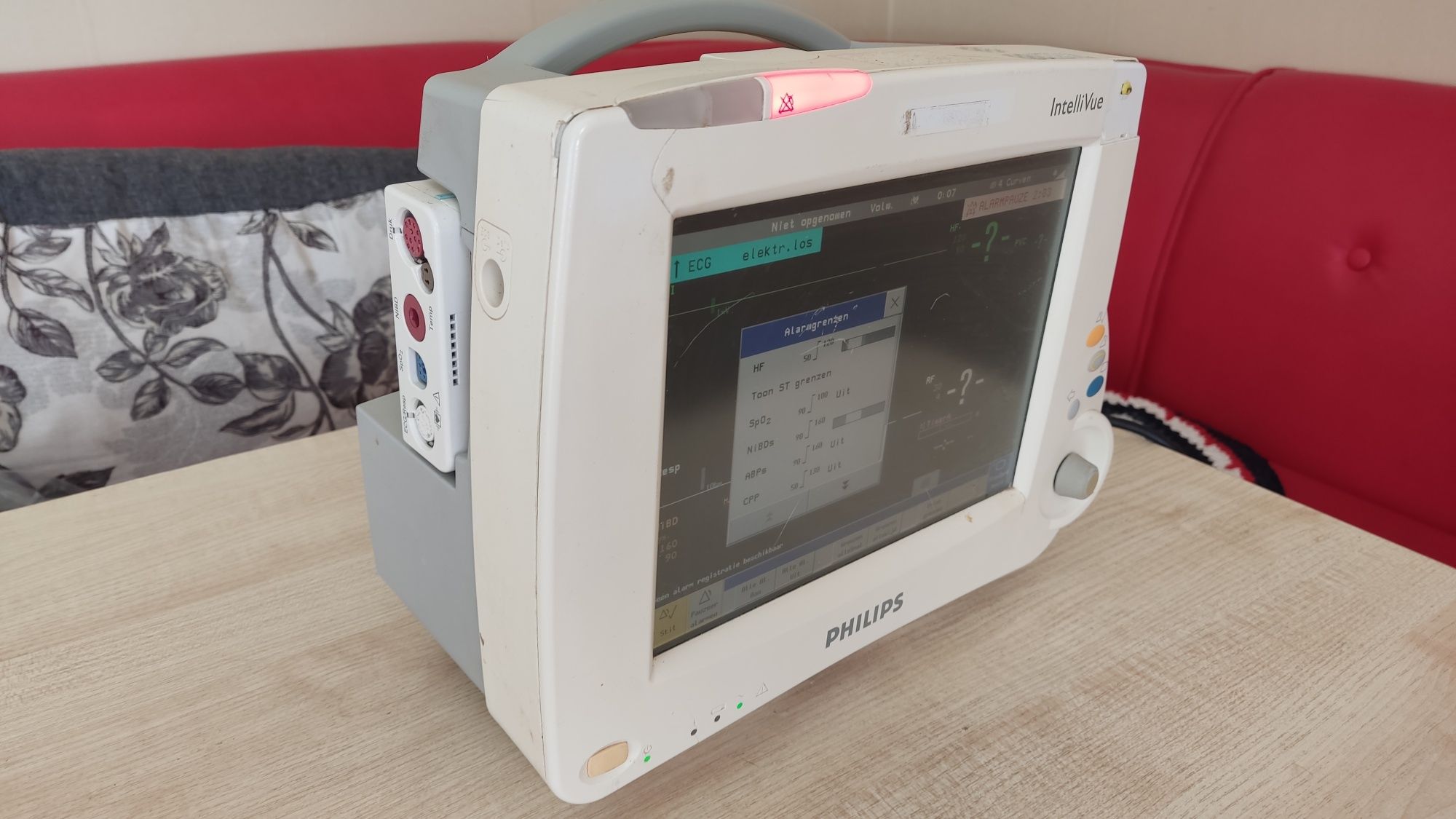 Монітор пацієнта Philips IntelliVue MP30