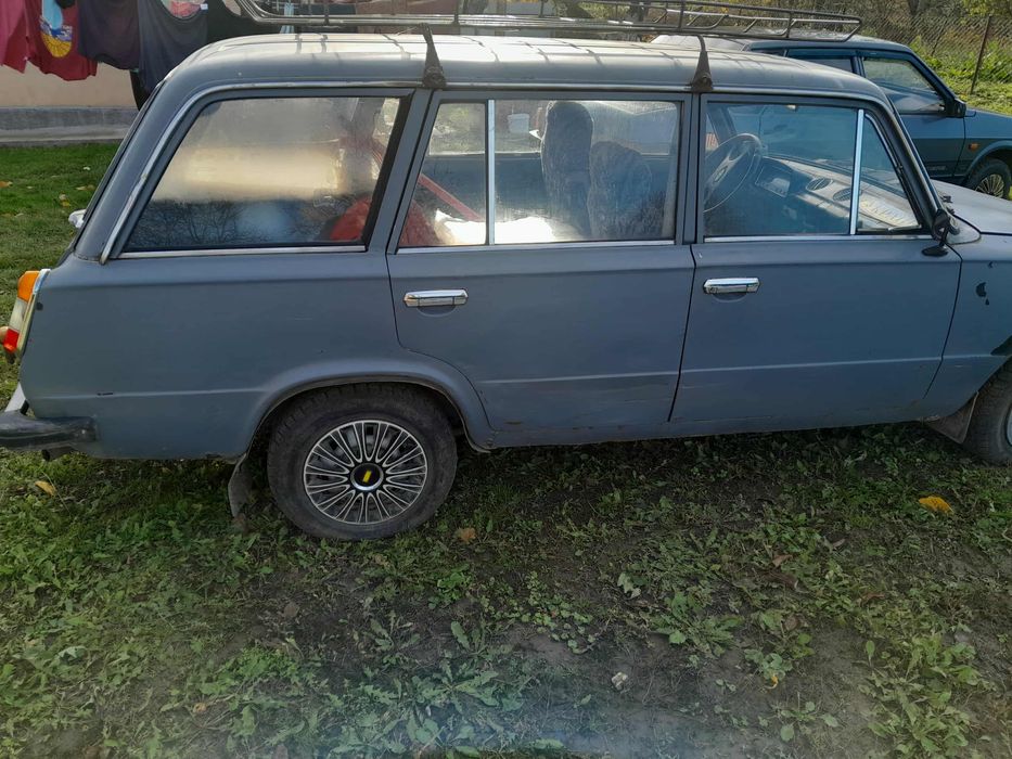 Продам машину ВАЗ 2102