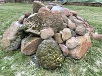 Duże kamienie, bloki fundamentowe