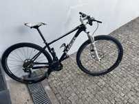Bicicleta Trek XCaliber 5