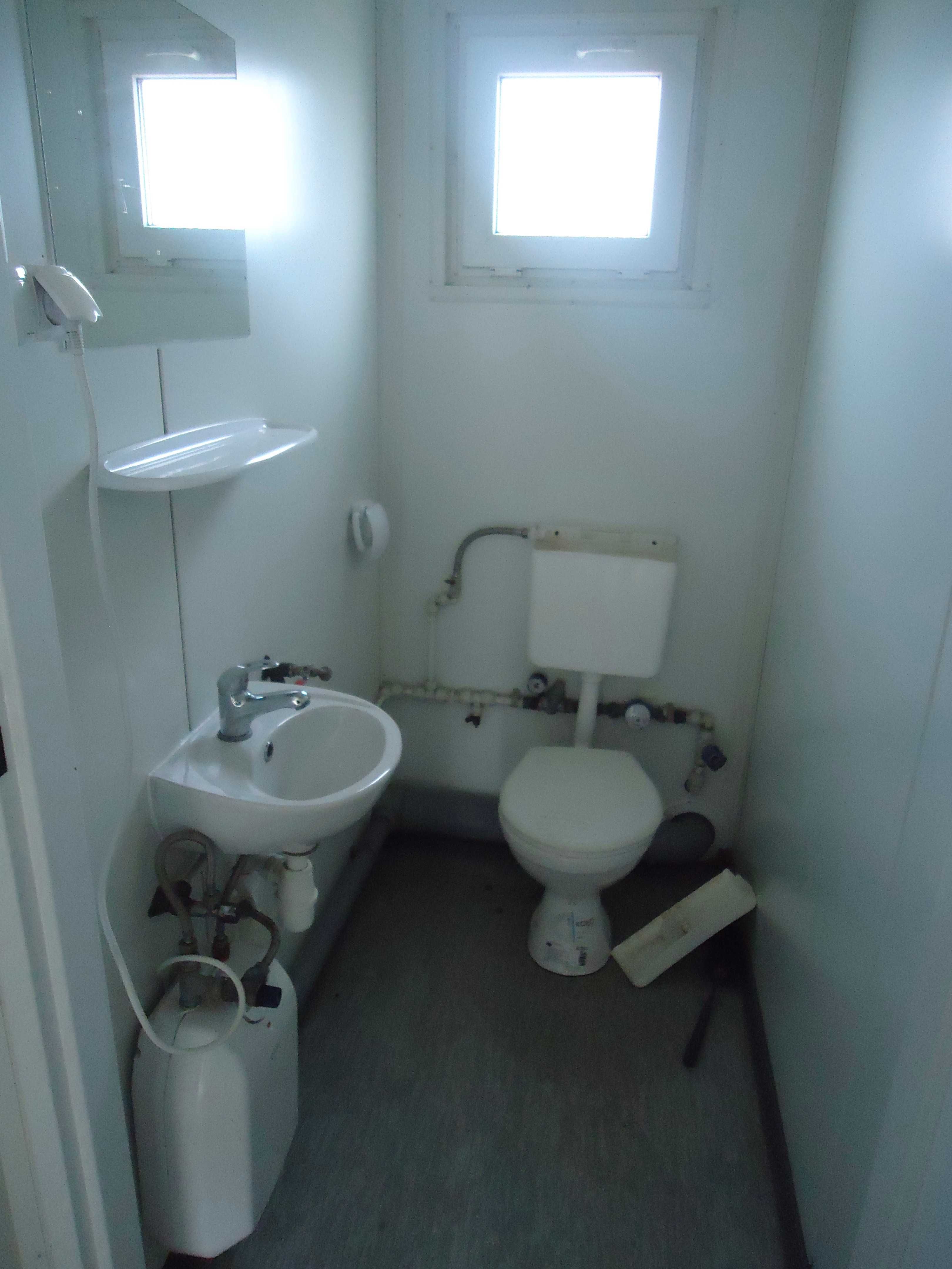 Kontener socjalny wc prysznic zaplecze sanitarny  6,05x2,45x2,8-h