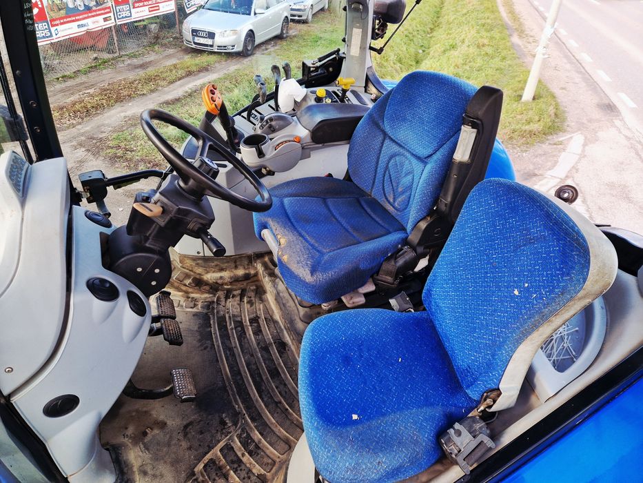 New Holland T6050 rok 2008 tuz Amortyzowana oś Bardzo dobry stan Case