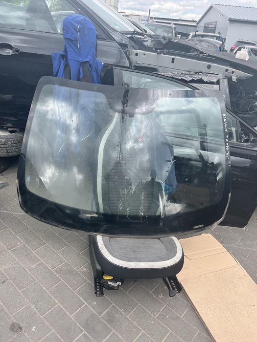 Szyba czołowa Renault Twingo III