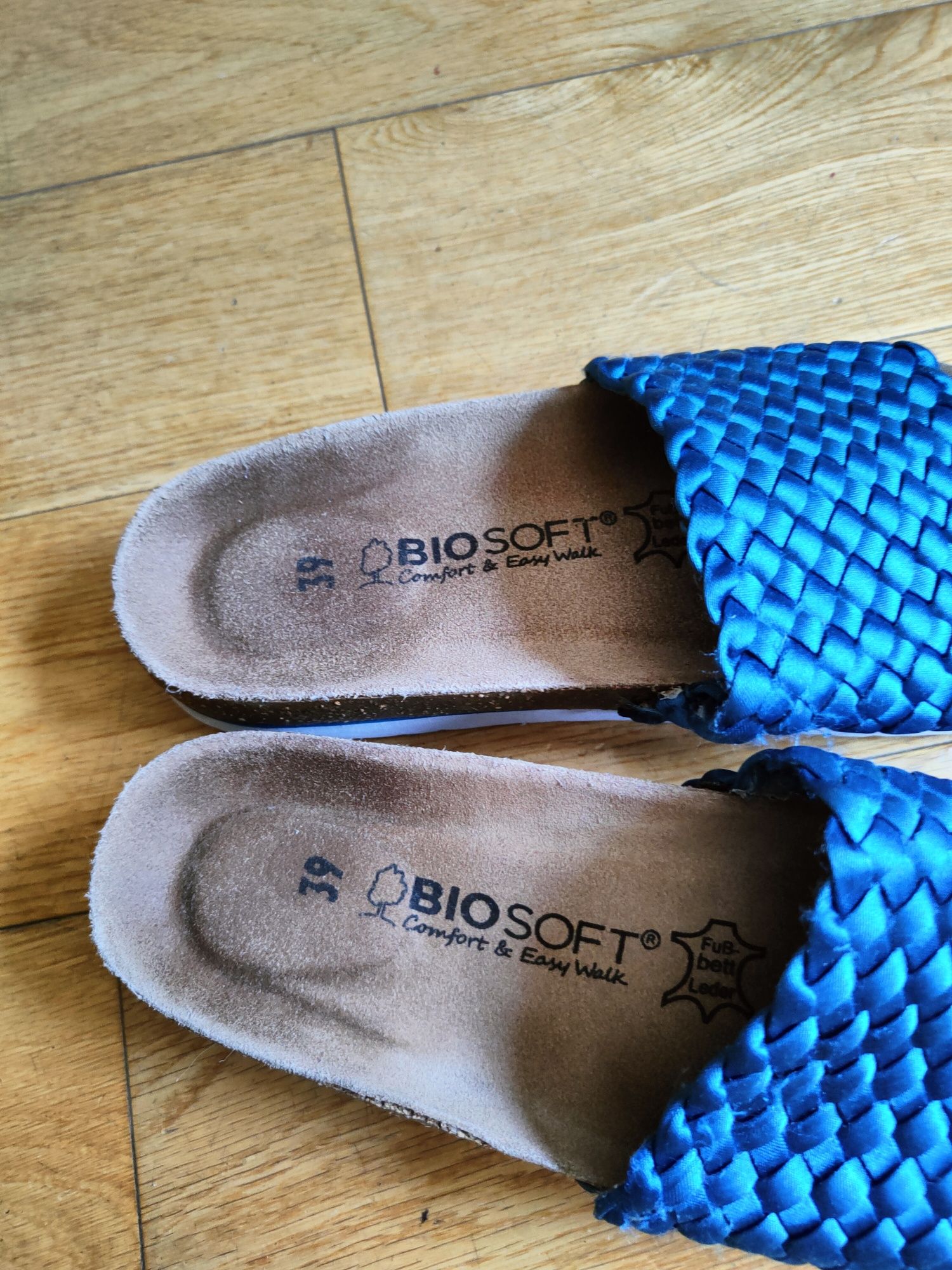 Klapki profilowane Biosoft. Niebieskie . 39