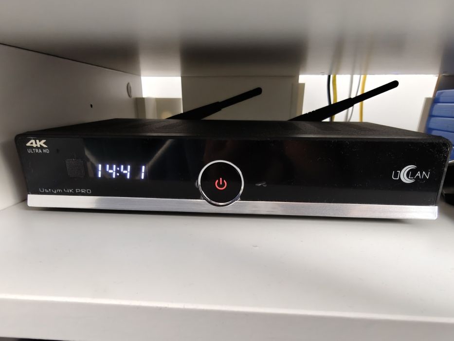 Ustym 4K Pro – dekoder satelitarny 4K, jak nowy, komplet