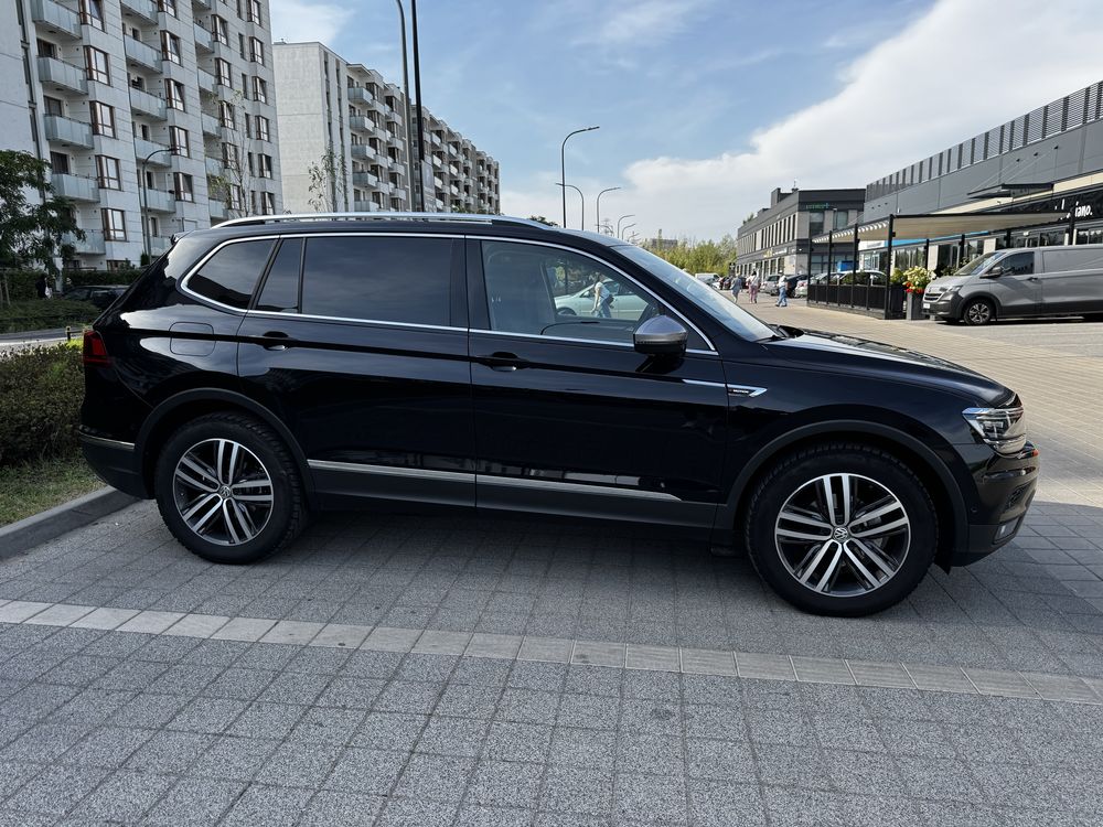 Volkswagen Tiguan Allspace(довга база) 4x4 Offroad версія + PANORAMA