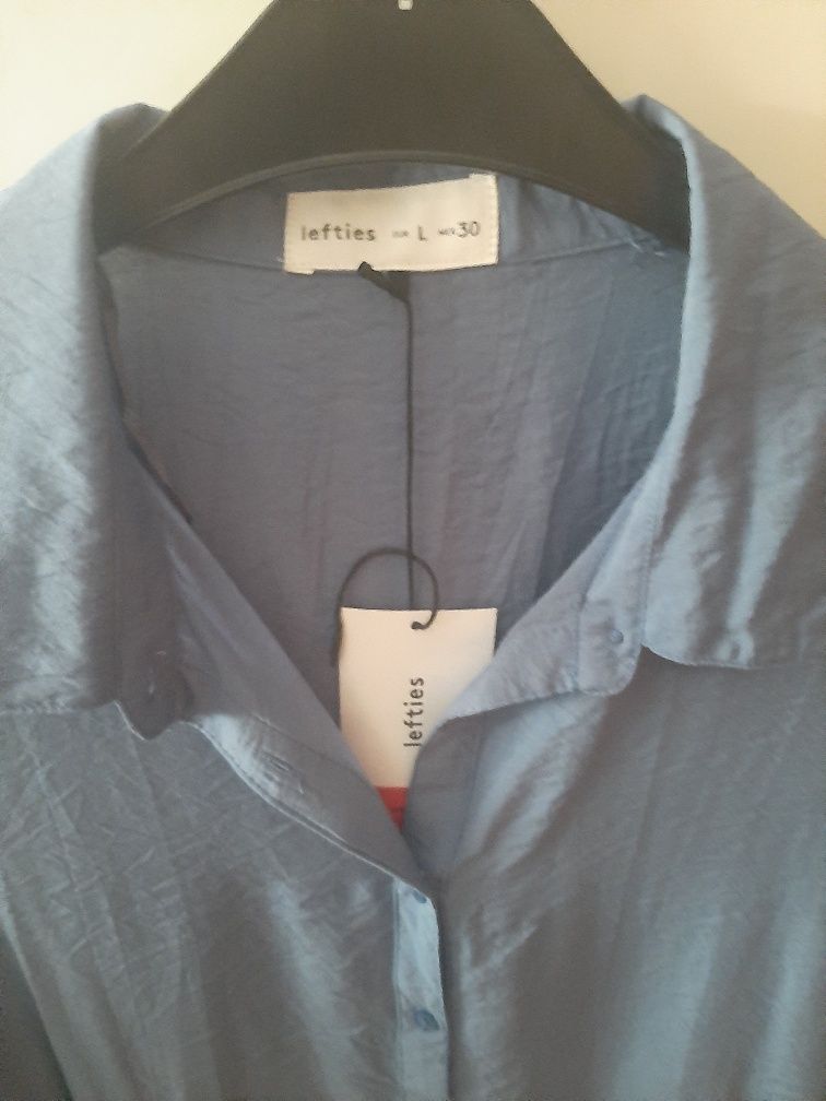 Vestido com etiqueta