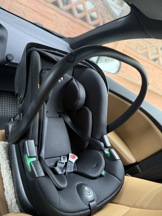 Аатолюлька для новогароджених з платіормою isofix