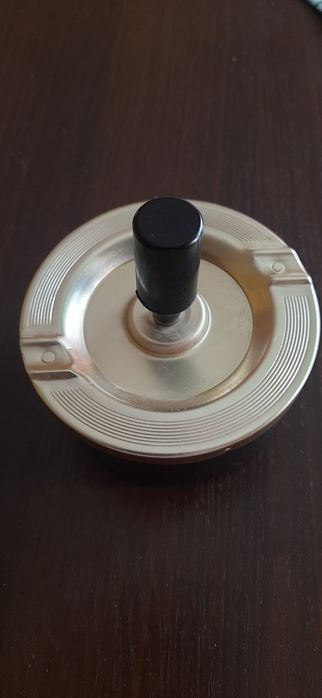 Popielniczka obrotowa PRL NOWA