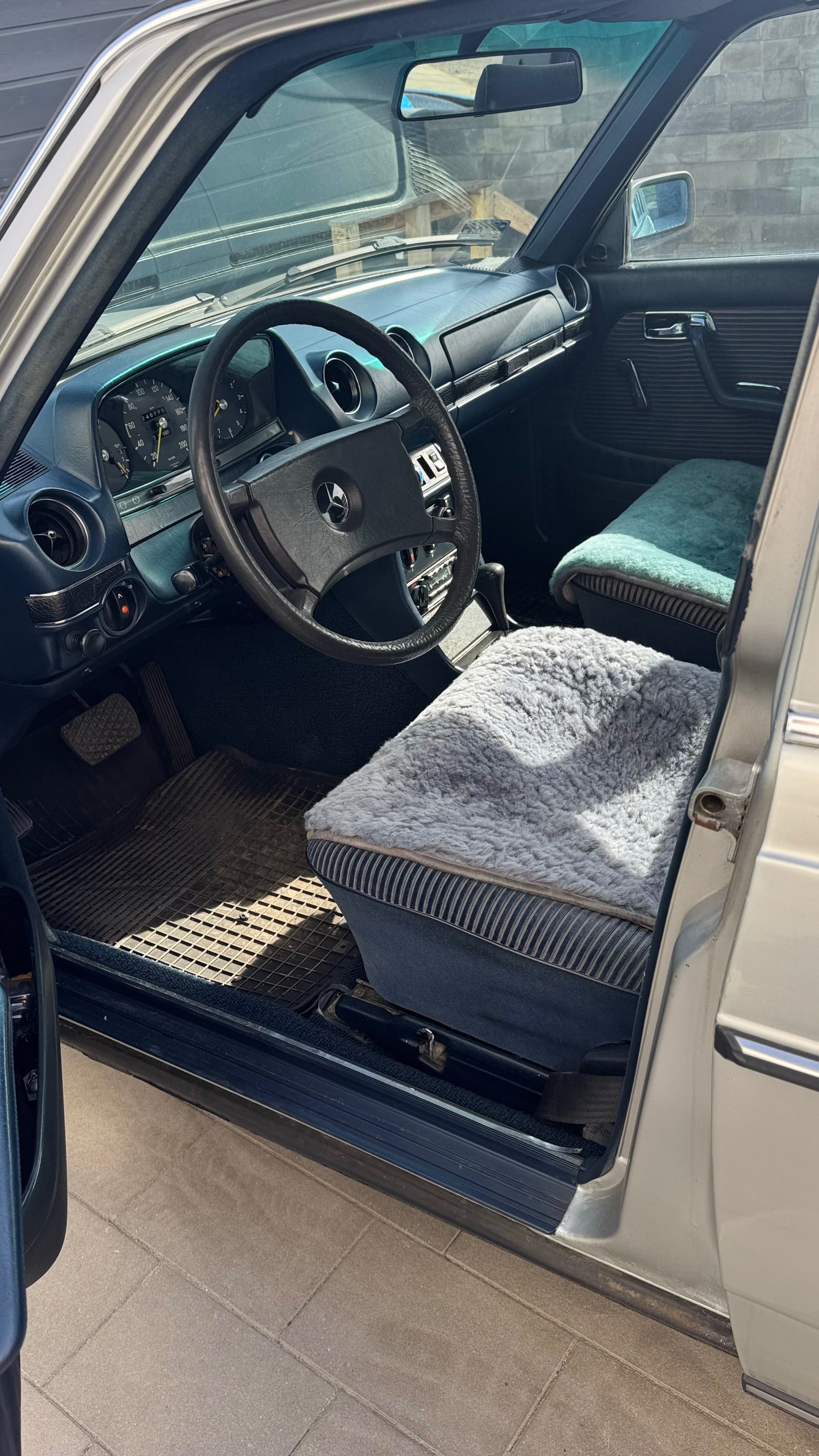 Sprzedam Klasyka  W123  2.5 benz