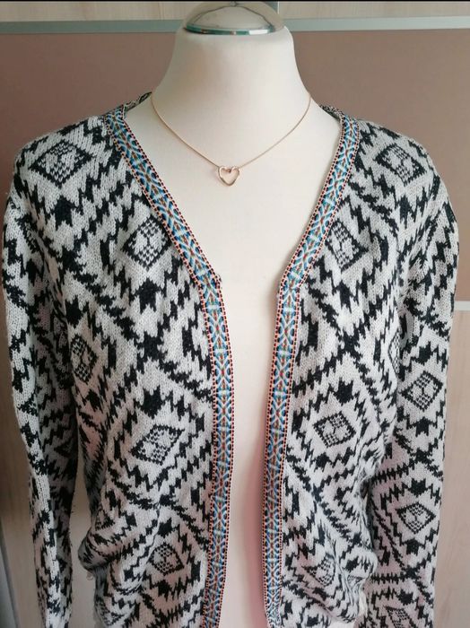 Wyprzedaż szafy! Śliczna narzutka sweter Only L 40 aztec boho