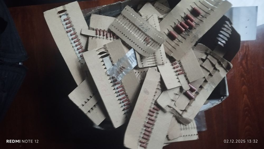 продам набір радіодеталей