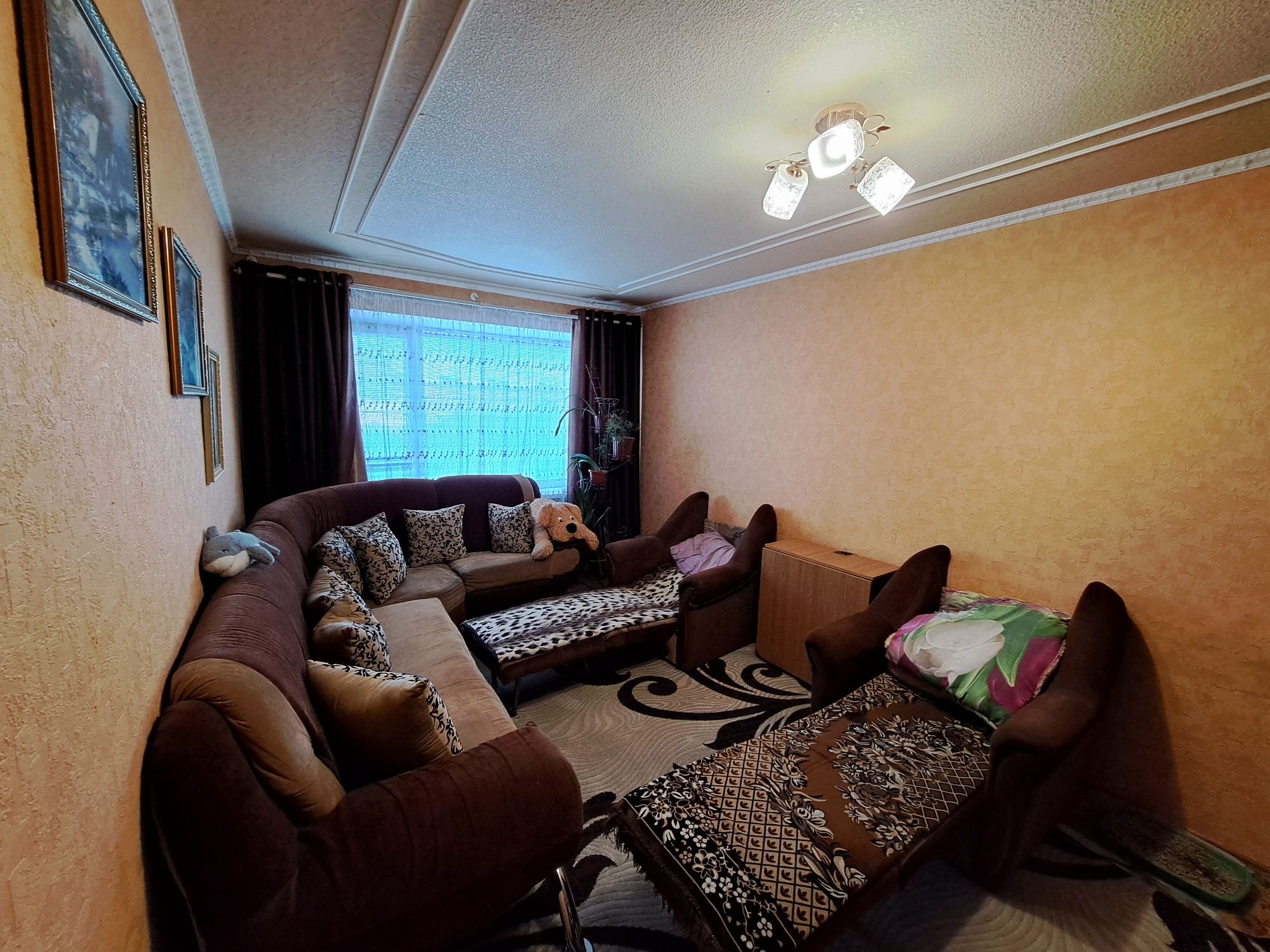 Продам 2-к квартиру, район Шкільний,  з ремонтом