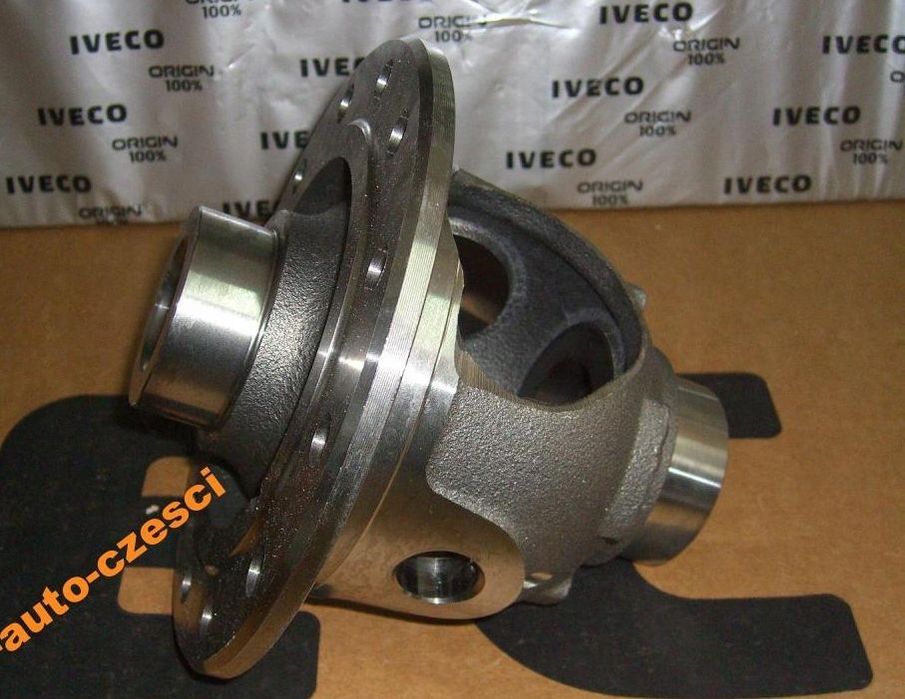 OBUDOWA KOSZA SATELIT IVECO DAILY 2006-2014