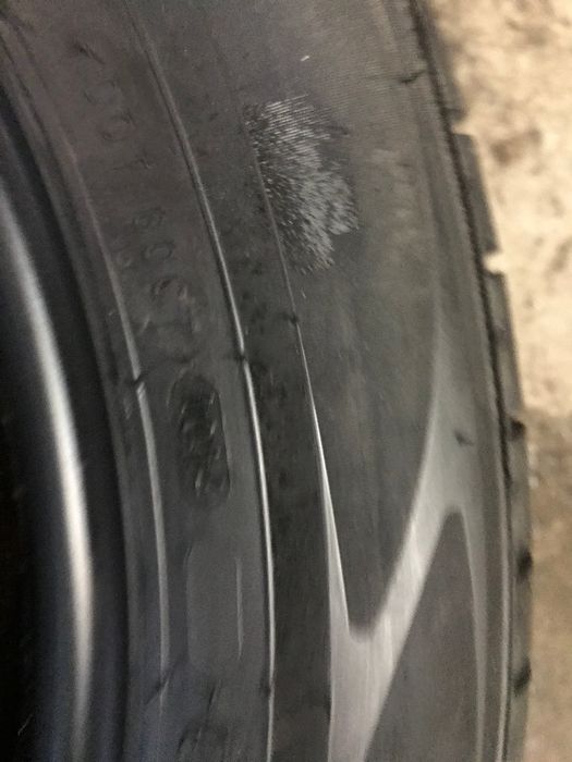Opona 225 55 R17 Nokian lato