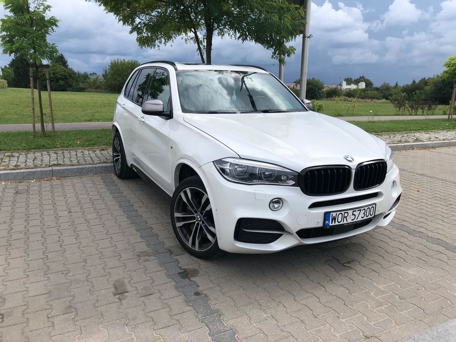 BMW X5 M BMW x5 F15 m50d Faktura VAT 23% Biała perła