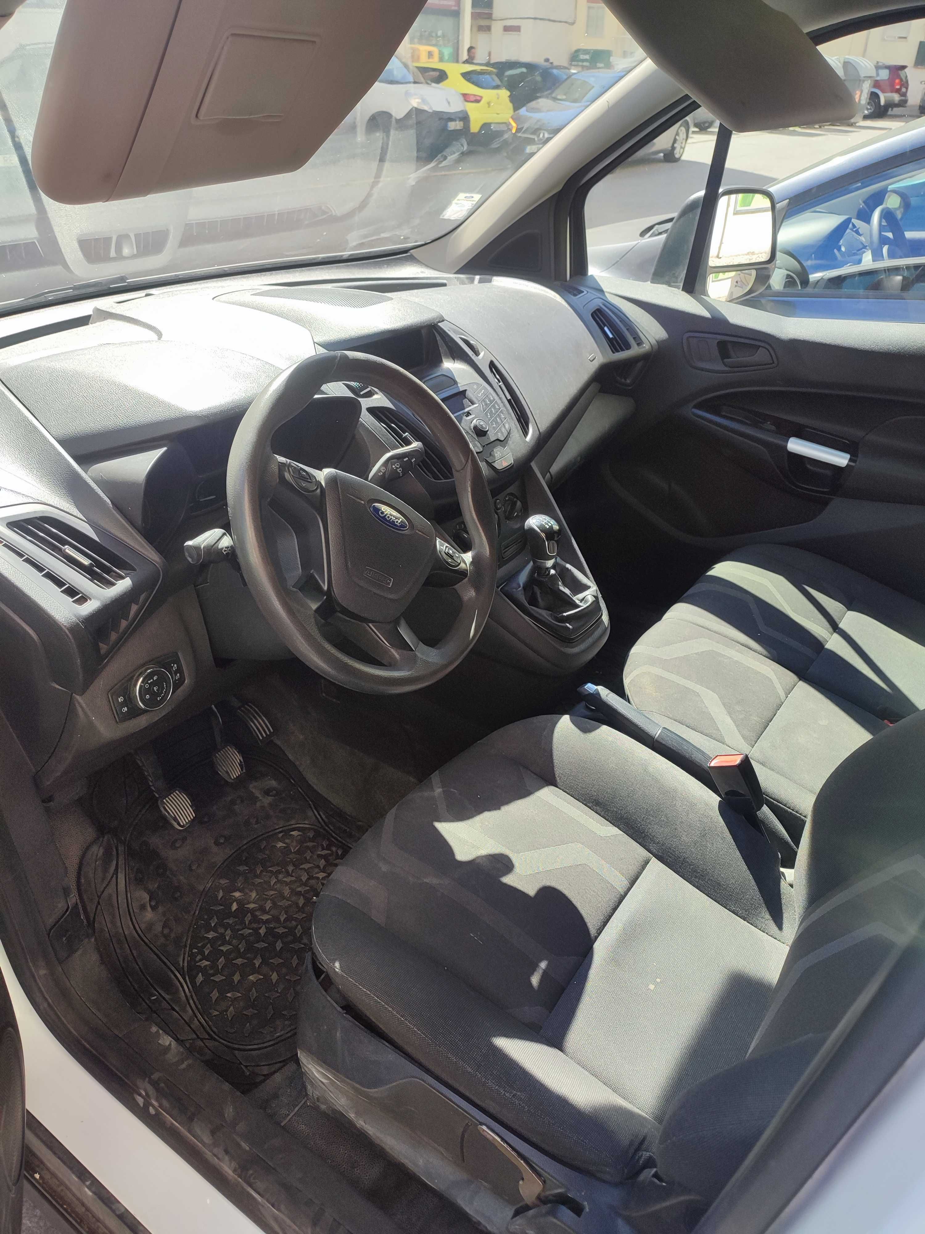 Ford Transit Connect 1.8 TDCi – 220.000 km – Excelente estado