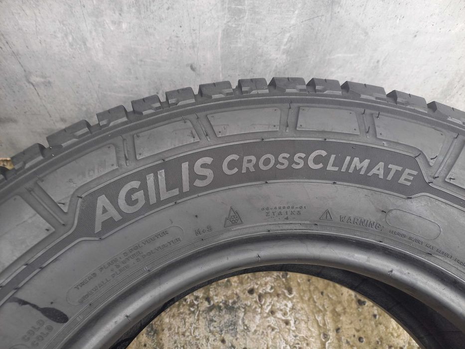 Резина всесезонна Michelin Agilis Cross Climate 225.75.16с