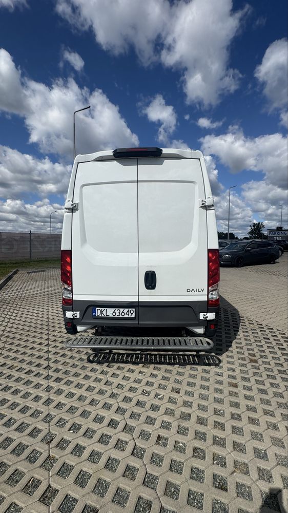 Wynajem Iveco Daily 2.3 Automat / najdłuższa wersja / bus dostawczy