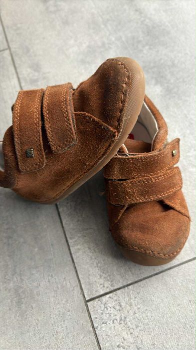 Brązowe buziki rozmiar 21