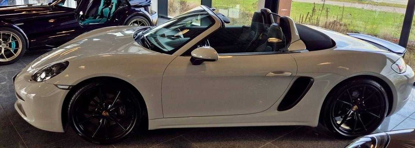 Porsche 718 Boxster 2.0 T / Sport-Chrono / BOSE / camera / Bi-Xenon