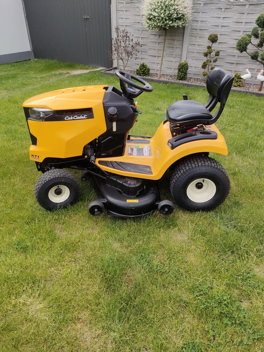 Kosiarka traktorek CUB CADET XT1 V2 24 Konie 127 cm koszenia