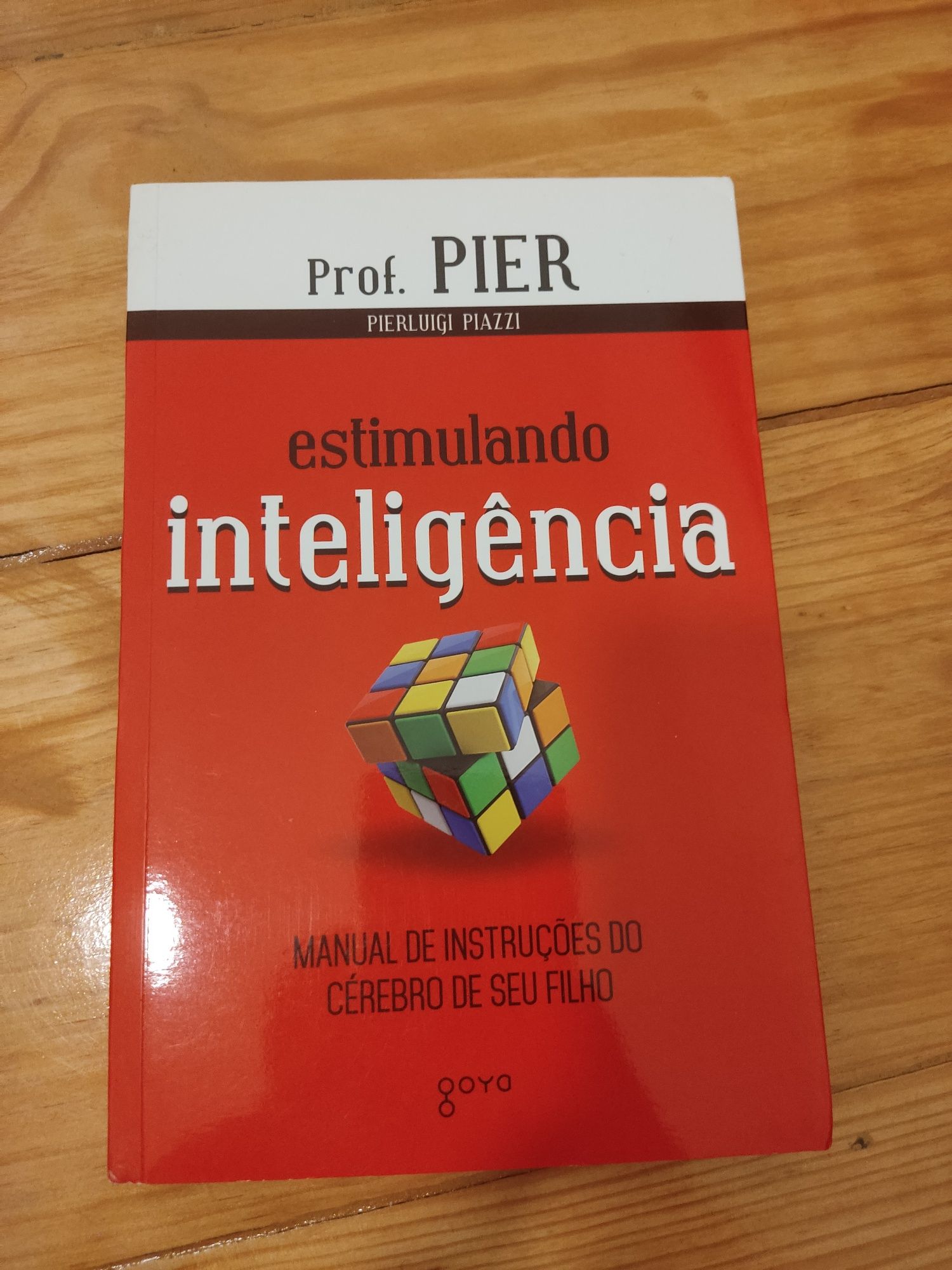 Livro "Estimulando Inteligência", do prof. Pierluigi Piazzi