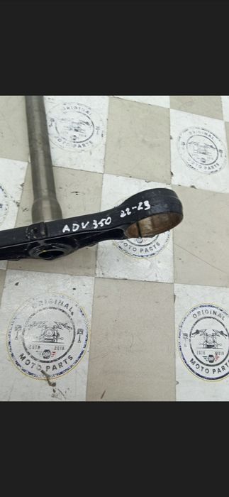 Mesa T inferior Honda Adv 350