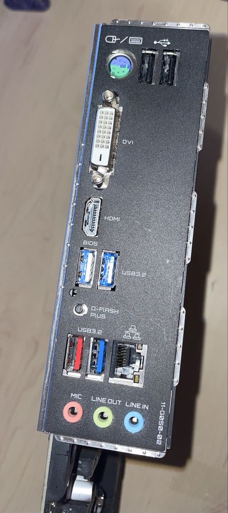Материнська плата GIGABYTE B550 Gaming X V2