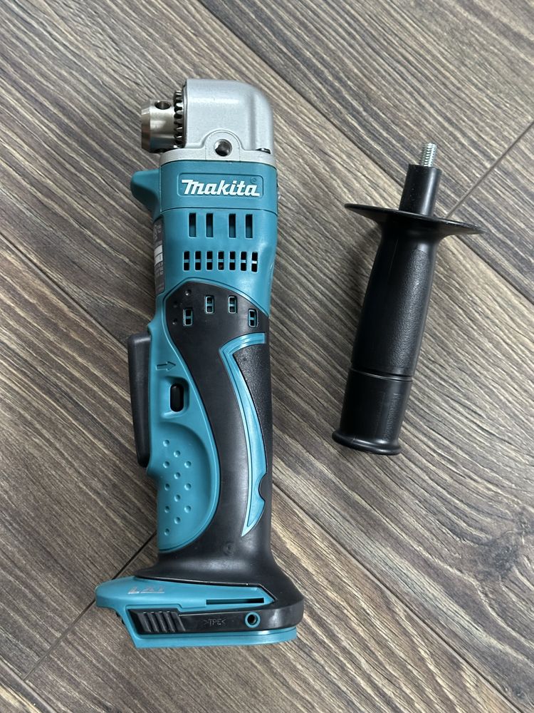Акумуляторний кутовий шуруповерт,дриль Makita XAD01.18v