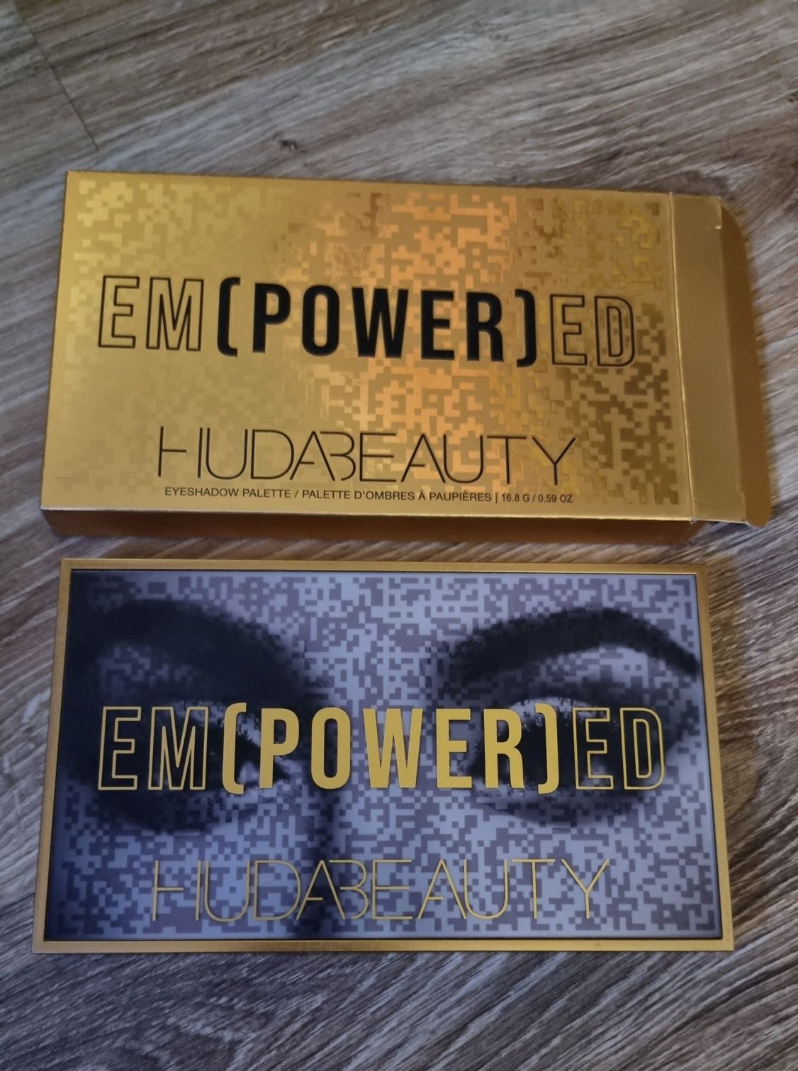 Huda Beauty paleta Em Power Ed