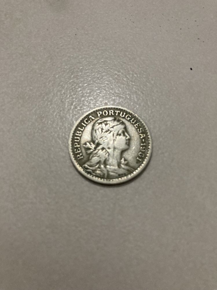 Moeda de 50 CENTAVOS de 1951