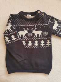 Granatowy sweter z motywem reniferów i choinek H&M rozm. 86