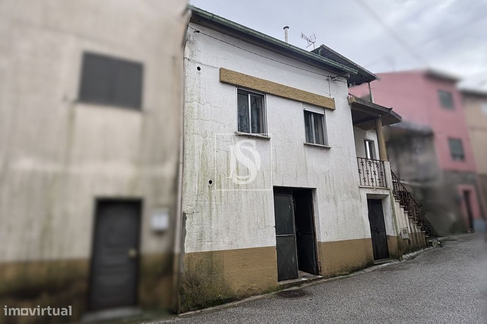 Moradia T3  em Ferreirós do Dão (Tondela)