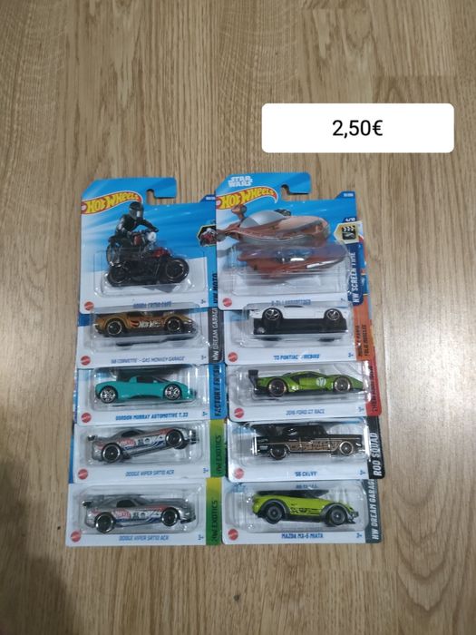Hot Wheels variados
