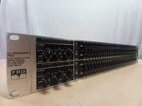 korektor equalizer Behringer FBQ3102
