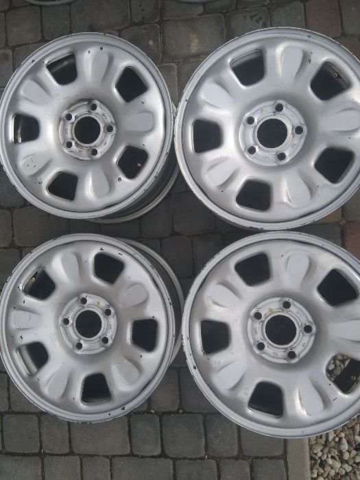 Felgi Stalowe 16" 5x114,3 OPEL Vivaro III RENAULT Trafic III