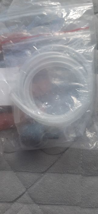 Компрессор для аквариума на батарейках!