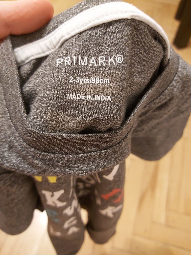 Podkoszulek chłopięcy PRIMARK rozm. 98