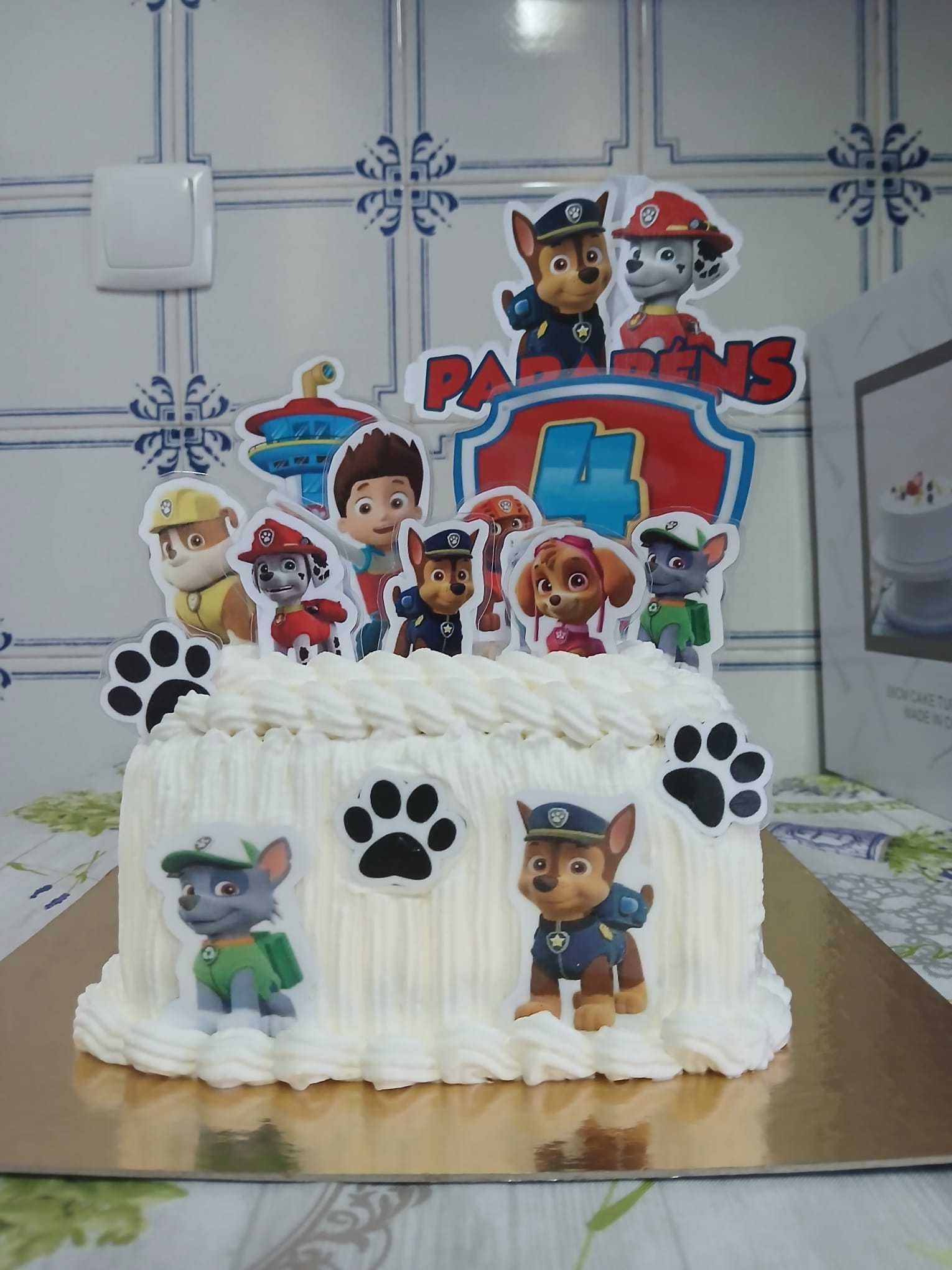 Bolos e outros doces (sobremesas) caseiros muito bons e a bom preço