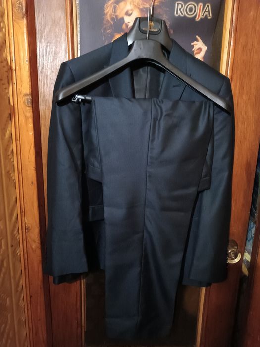 Костюм мужской GS р.56/170 и галстук Pierre cavelli