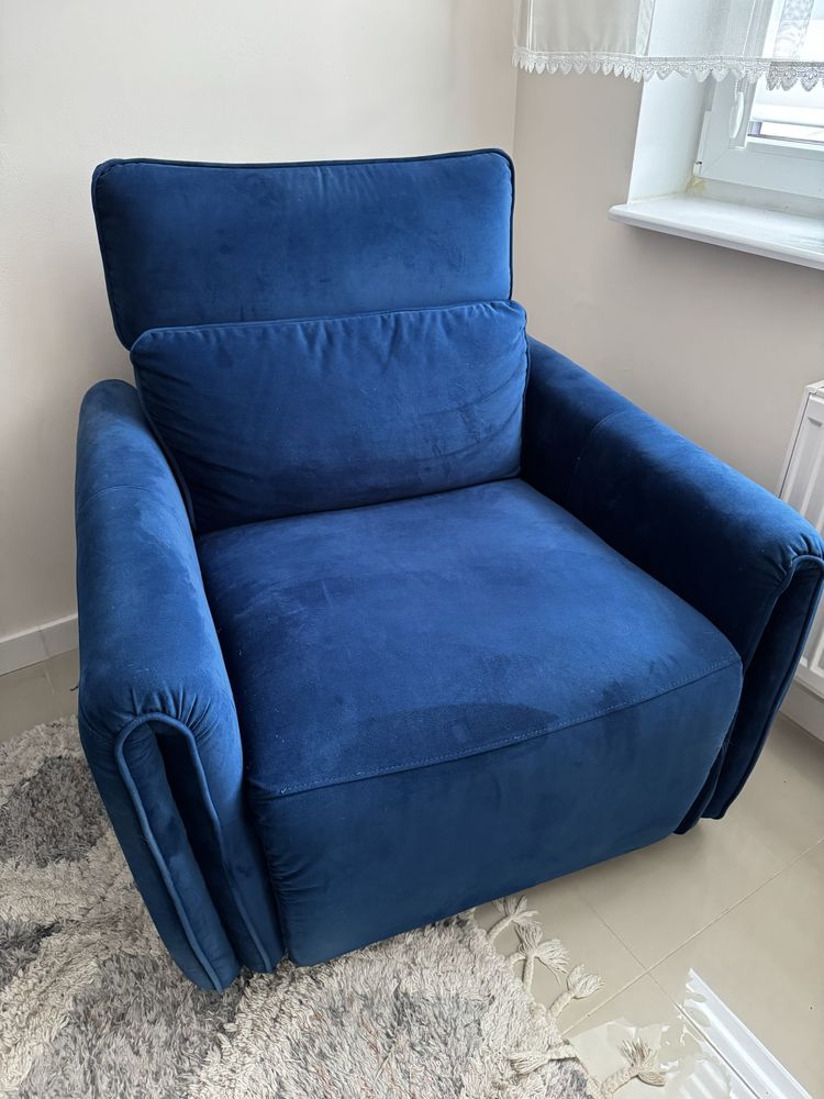 Rozkładany fotel z funkcją relax
