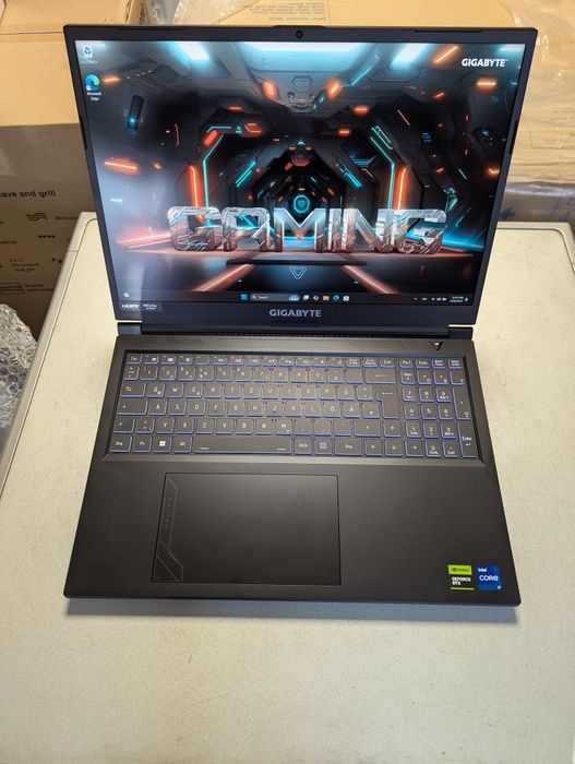 Новий  ноутбук Gigabyte  i7-13700H/16/SSD 1TB/RTX4060 8GB